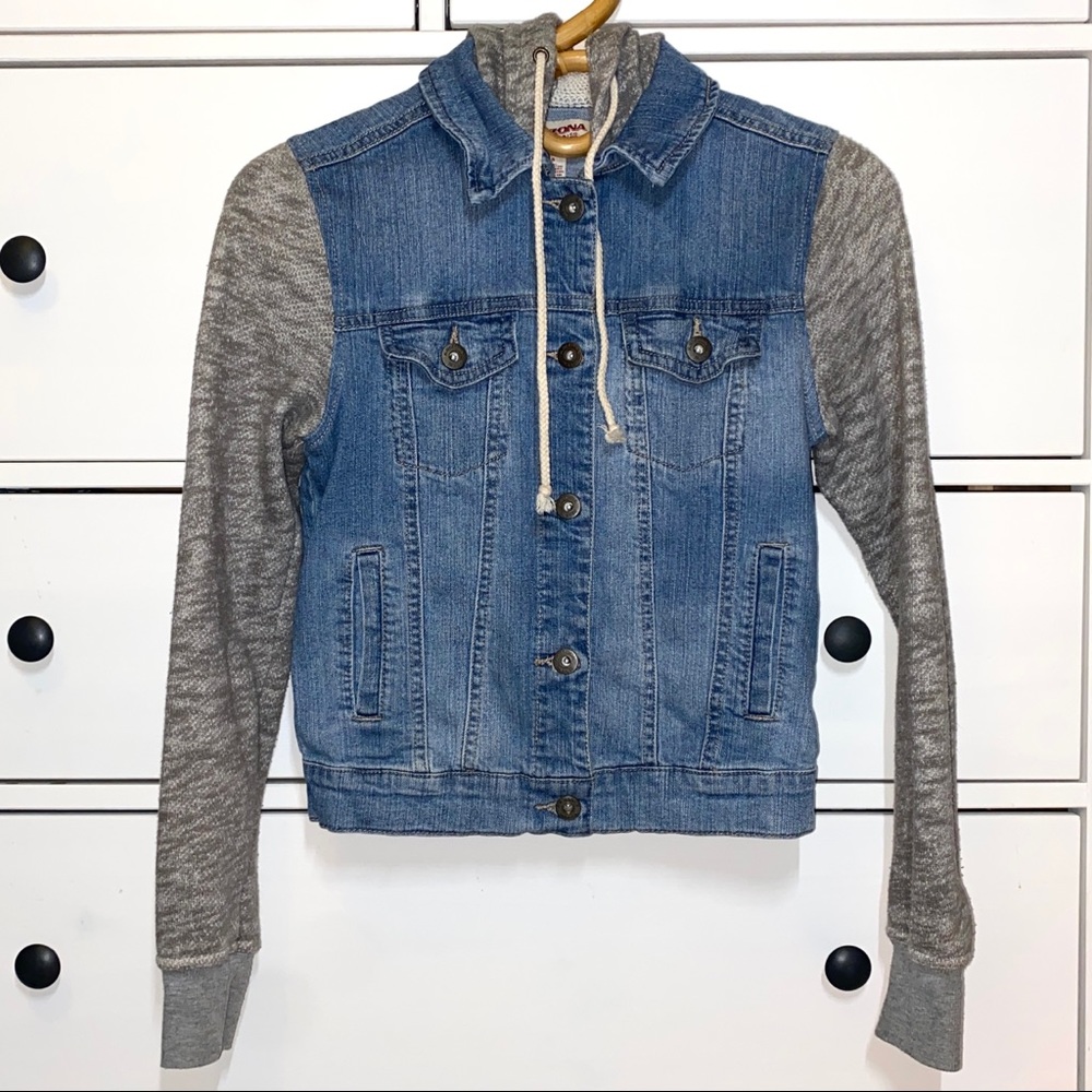 Arizona Jean Company Contrasting Sleeves Jacket